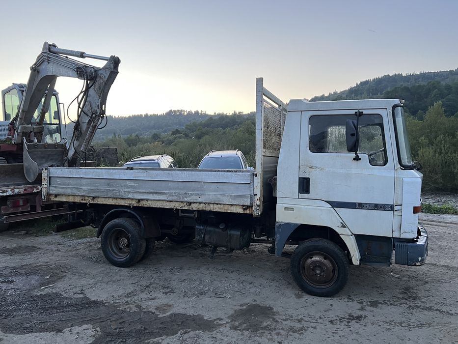 De vanzare Camioneta 3.5t Nissan L35-85