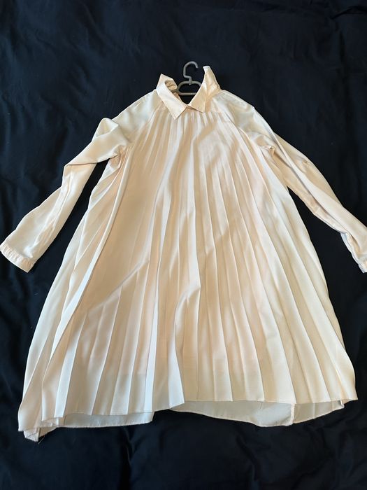 Рокля тип солей с дълъг ръкав