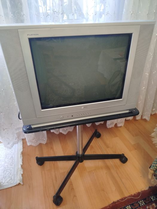 Продаётся телевизор