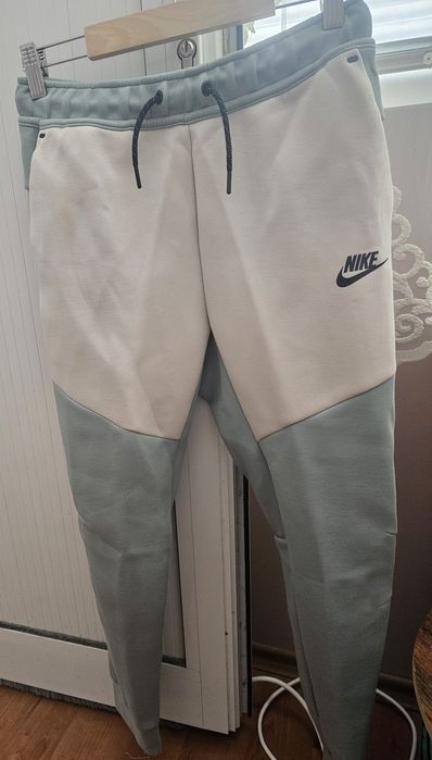 Nike Tech Fleece детско долнище