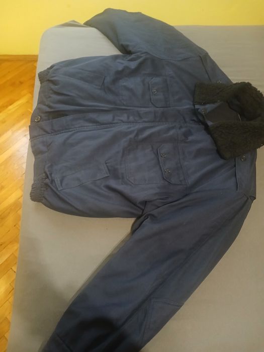 Полицейско яке от стария модел 182/120