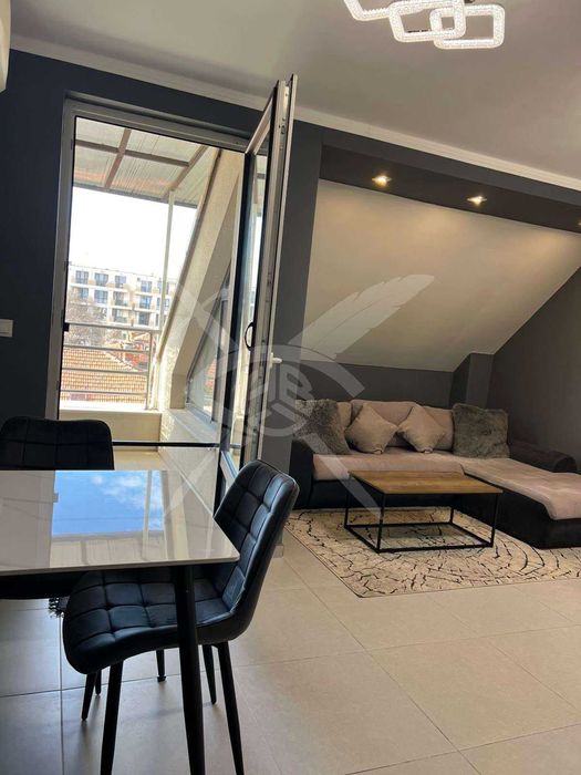 Тристаен апартамент - центъра на Пловдив - 1749411