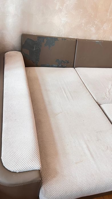 Ъглов разтегателен диван