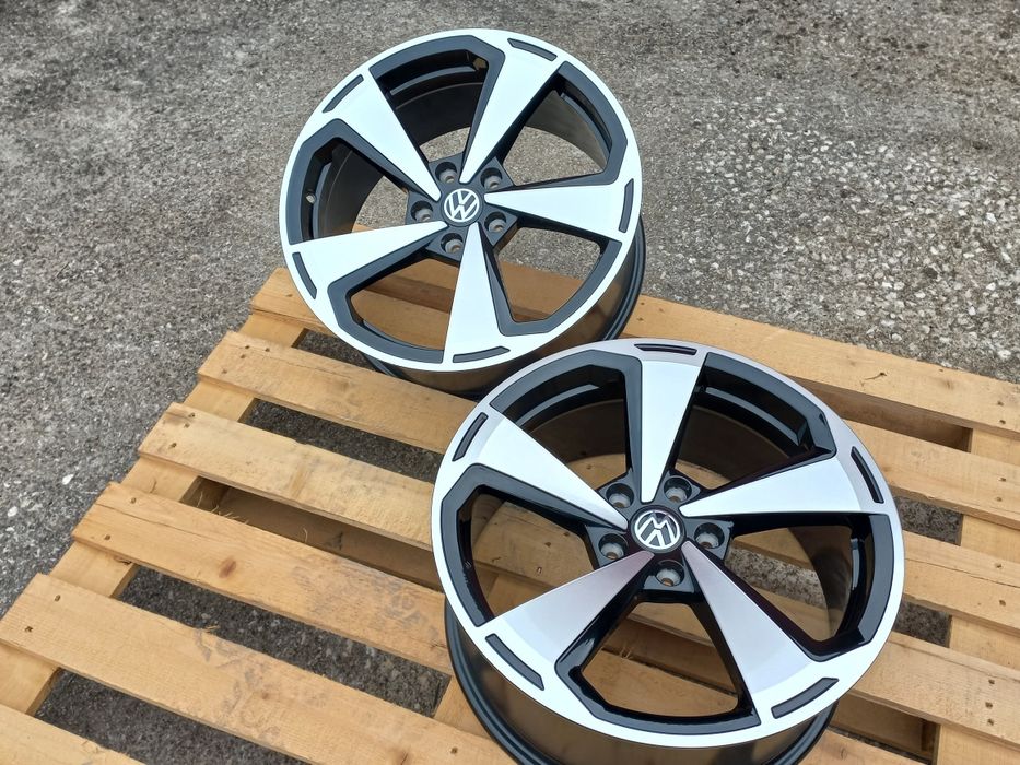 18  Vw Škoda 5x112 Golf GTI GTD Passat Tiguan Octavia Superb 8.0j et40