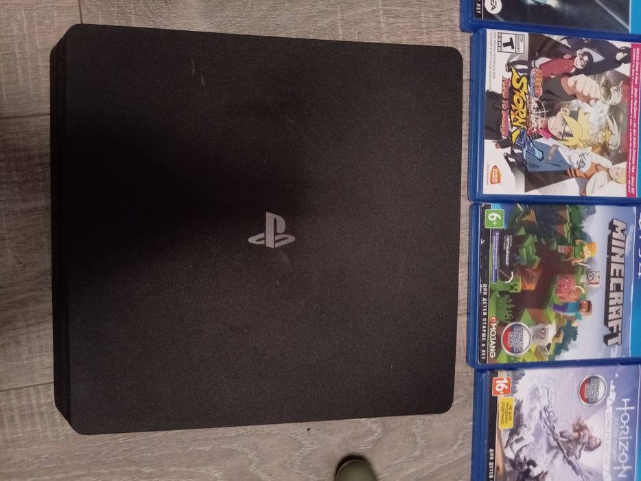 PlayStation4 слим