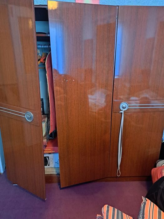 Стенка. В хорошем состоянии