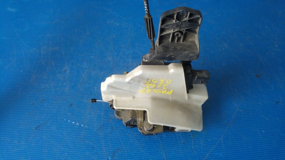 broasca iala usa dreapta spate vw passat b6 2002