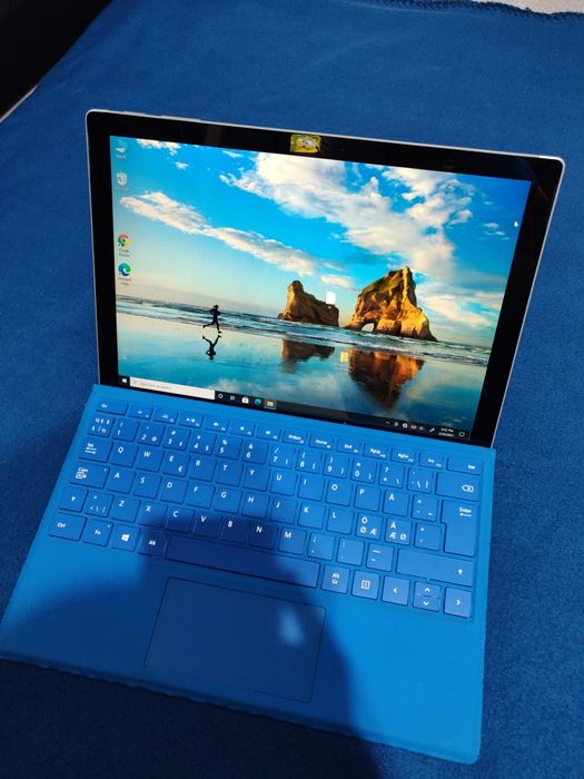 Microsoft surface pro4 a1724 128gb