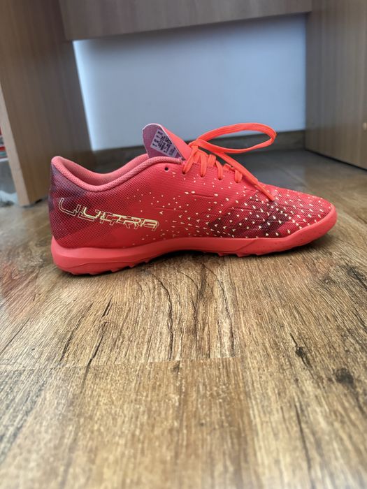 Ghete fotbal sala copii Puma ultra Play TT Fearless