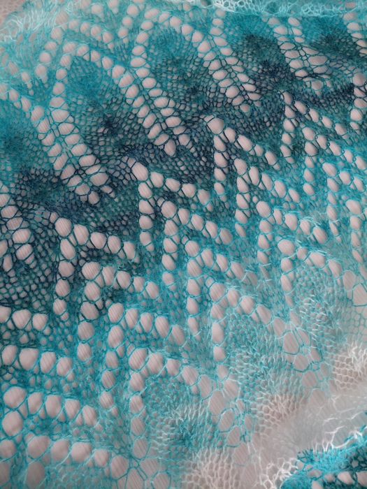 Ажурный палантин хэндмейд