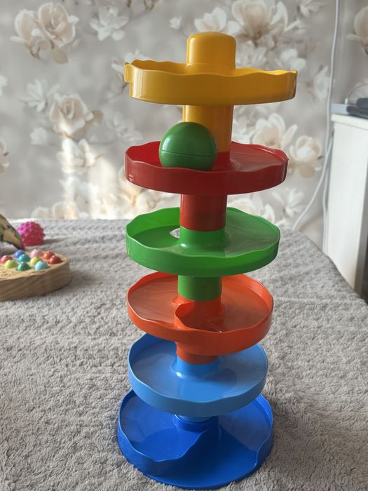 Развивающие игрушки для малышей , много