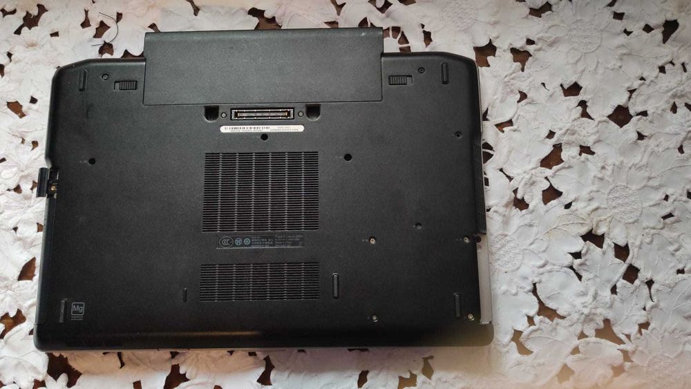 Laptop Dell Latitude core i7 2620m, 16gb ram, tastatura iluminata