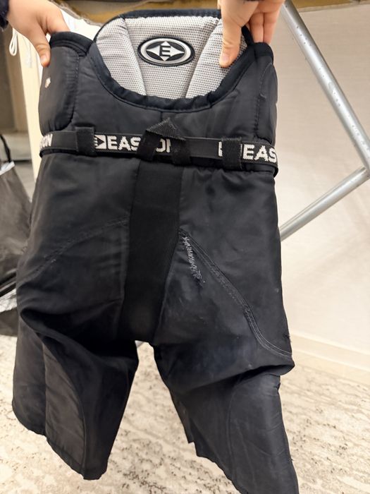 Защита хоккейная