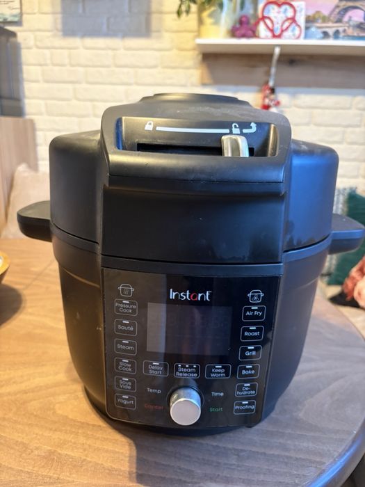 Промо намален до 09.09 Комбиниран мултикукър Instant Pot DUO CRISP ULTIMATE LID