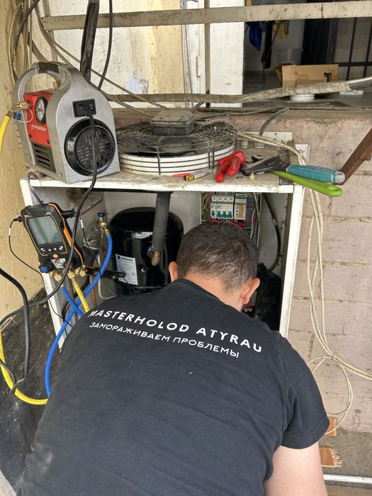 Ремонт холодильников морозильных камер