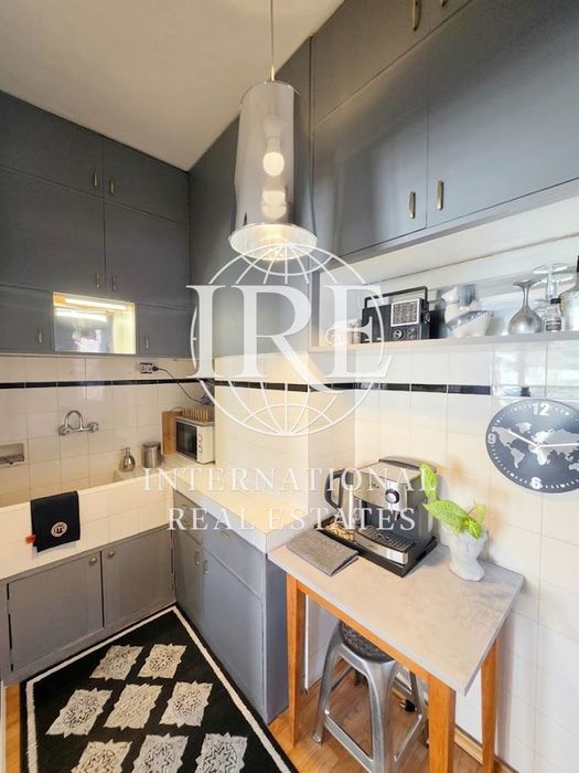Продава се Тристаен апартамент в Варна, Център - 80 кв.м за 2500 €/кв.м - Снимка #10