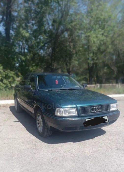АУДИ б4 80 хорошо едет