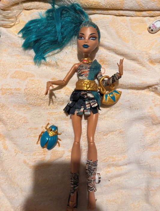 papusa monster high nefera de nile