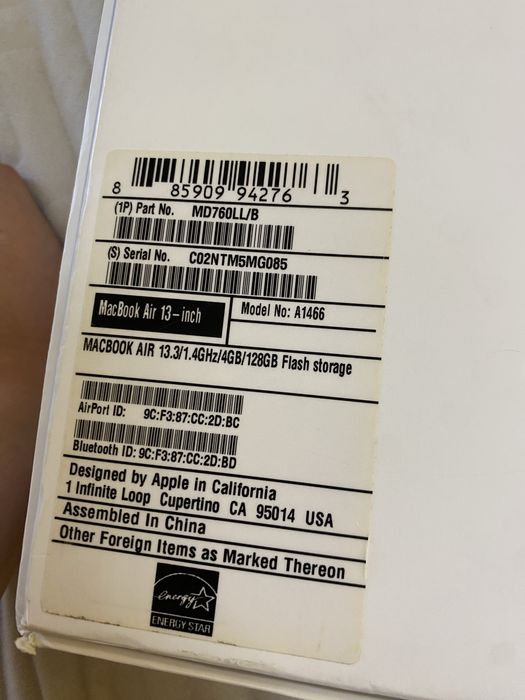 Продается Macbook Air 13-inch 2014