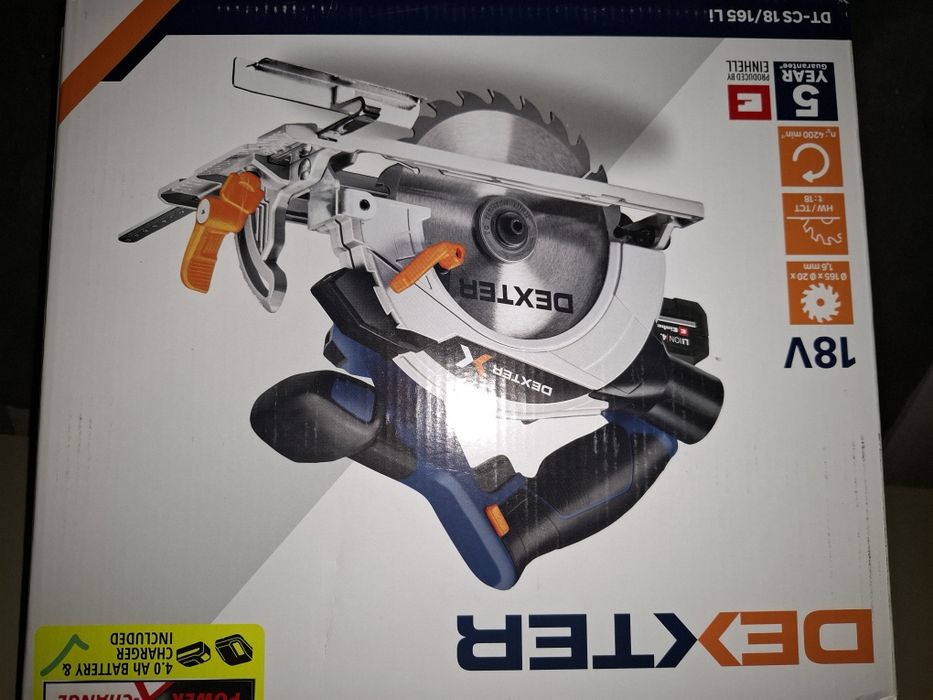 Fierăstrău circular  dexter pe acumulator 18v 165 mm 4 ah 1 acumulator este nou doar pentru proba a fost desfăcut