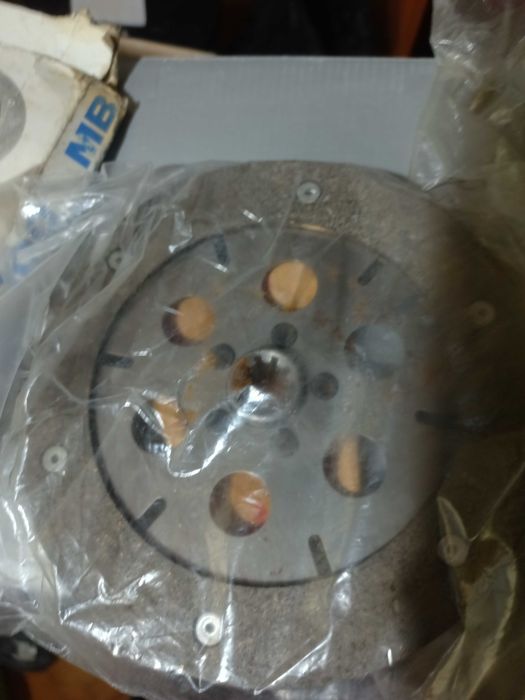 Останали нови части за Шкода 100 / 110