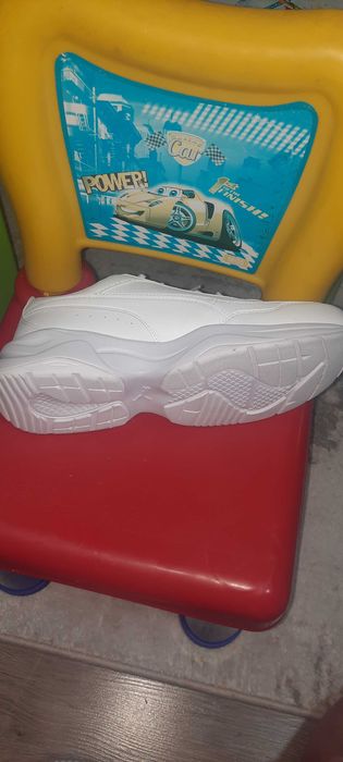 Маратонки PUMA чисто нови 42 номер