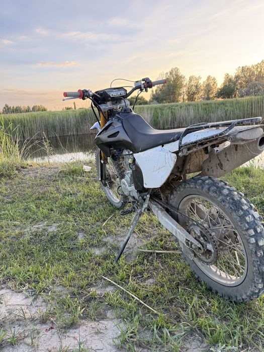 Продам эндуро 250куб