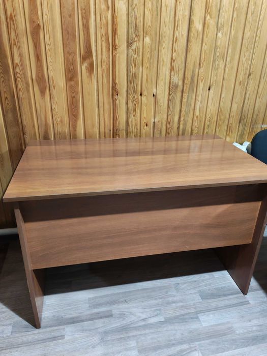 Стол компьютерный