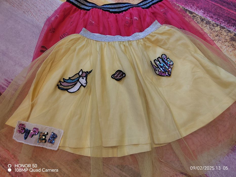 Тениски, поли, къси панталонки