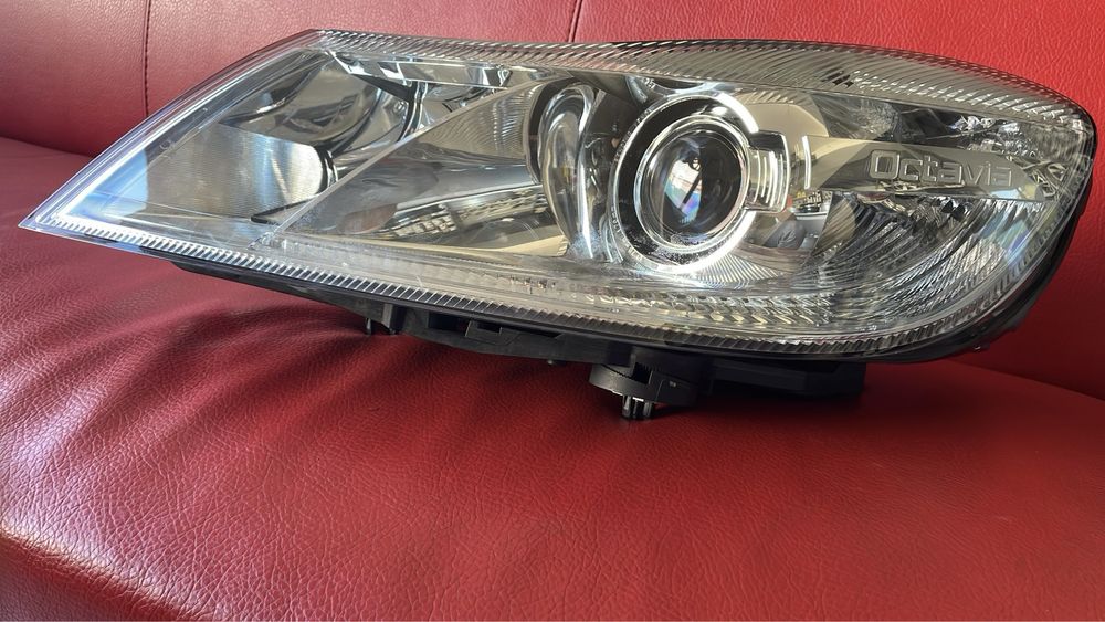 Оригинален фар шкода vrs ляв