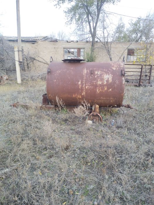 Продам бочки 3х и 5ти куб