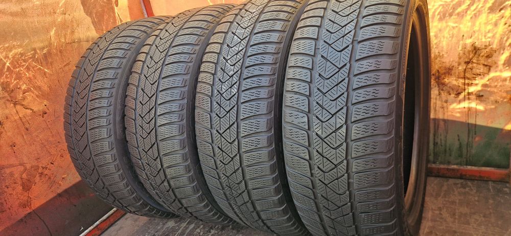 Set 4 Anvelope Pirelli 225 50 R18 M+S . Run-flat.  Dot 2021