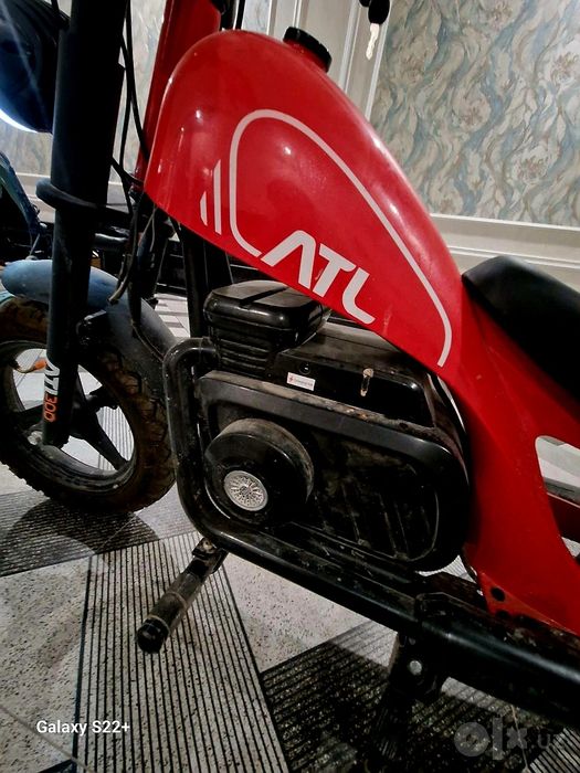 Skuter elektromobil