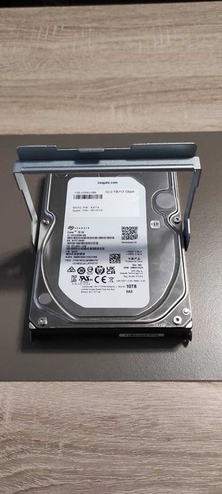 NOU! Hard disk Seagate EXOS 7E10 - 10TB - 2buc