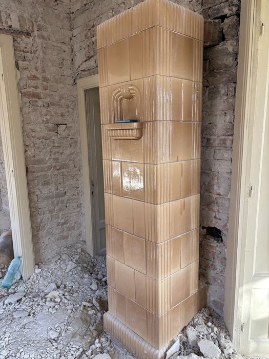 Sobe de teracota veche de 100 ani