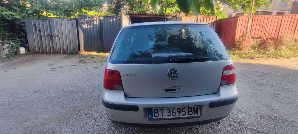 Продавам голф 4 98г