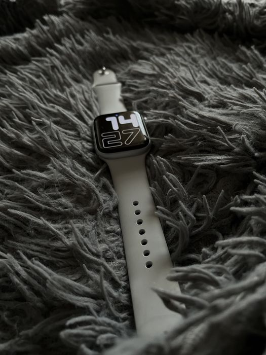 Apple Watch SE 44mm