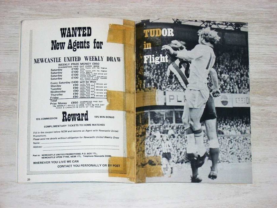 Нюкасъл Юнайтед оригинални футболни програми 1974 Ипсуич Лестър Стоук