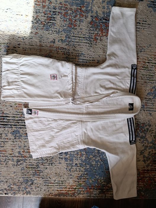 Кимано Mizuno,Adidas