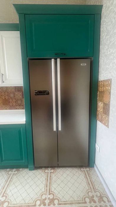 Холодильник Ройсон, почти новый