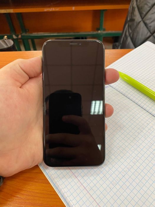 iPhone XS sotiladi