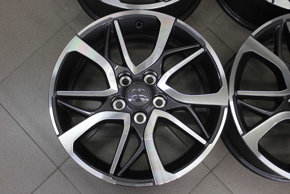 Нови оригинални джанти 17" Toyota RAV4, Corolla, Auris, Avensis