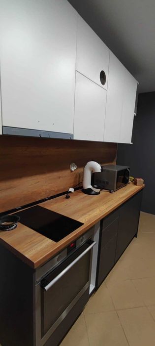 Продавам двуетажна къща