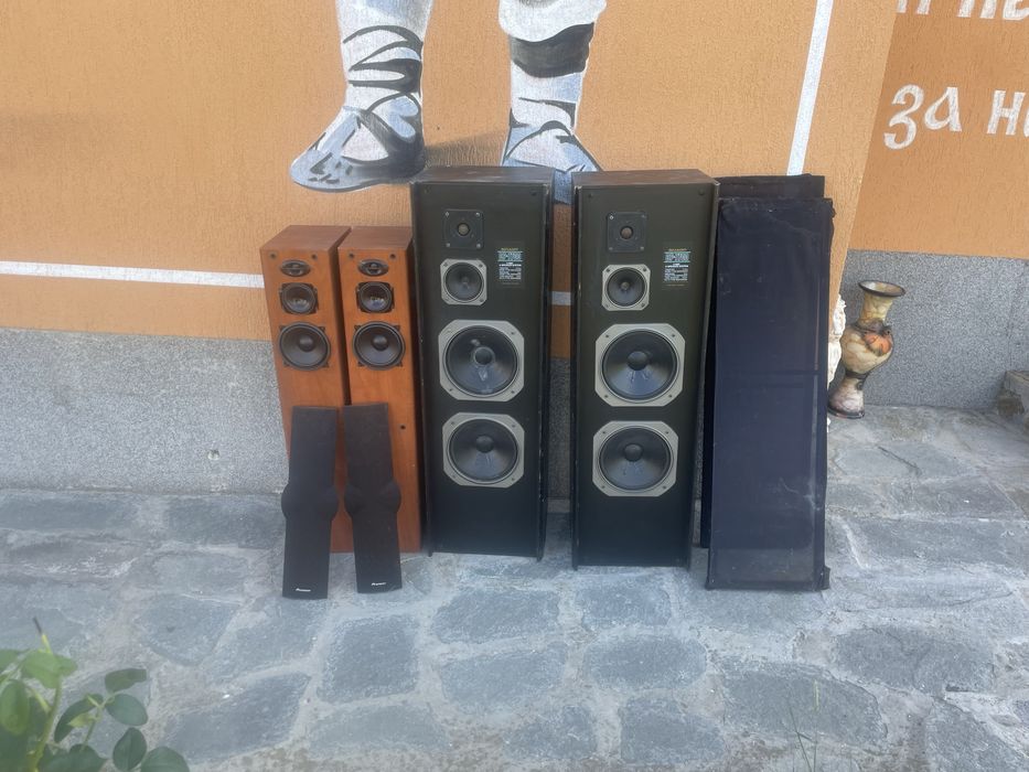Тонколони Pioneer и Sharp