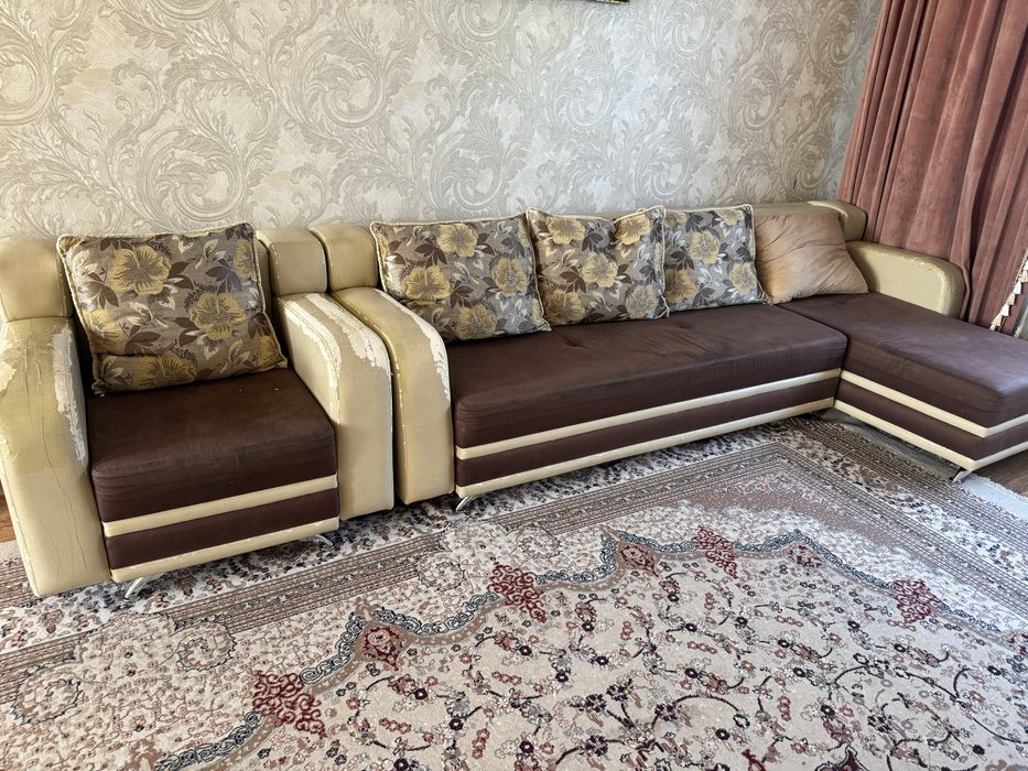 Диван для гостиной