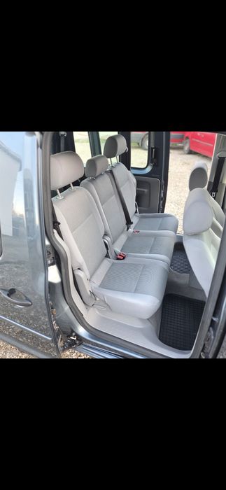 VW Caddy Life 7 locuri