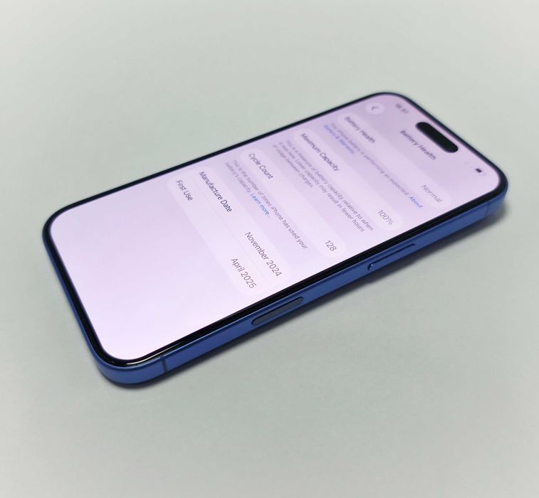 iPhone 16 128GB Ultramarine
