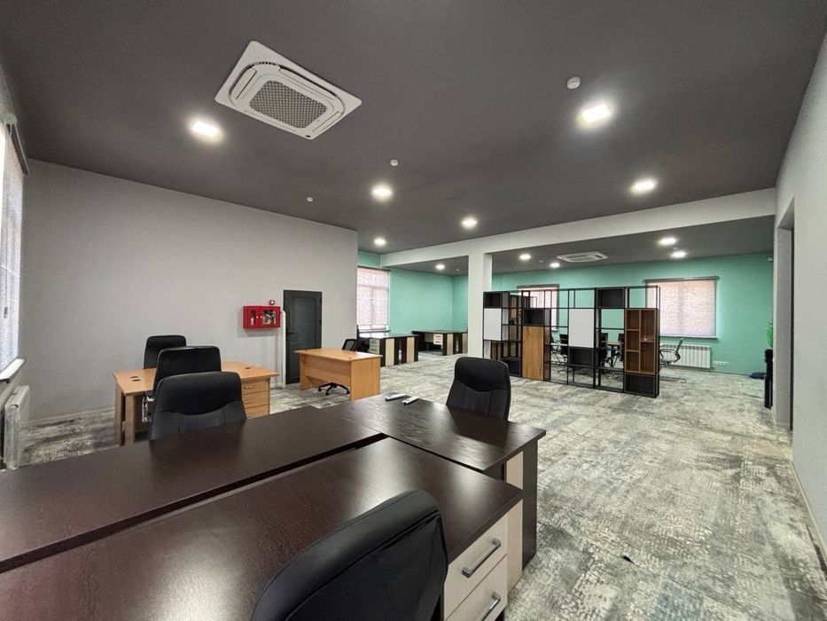 Ijaraga ofis beriladi Universam Yunusobod tumani