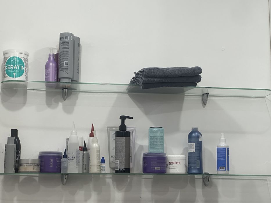 Продам полочки стеклянные