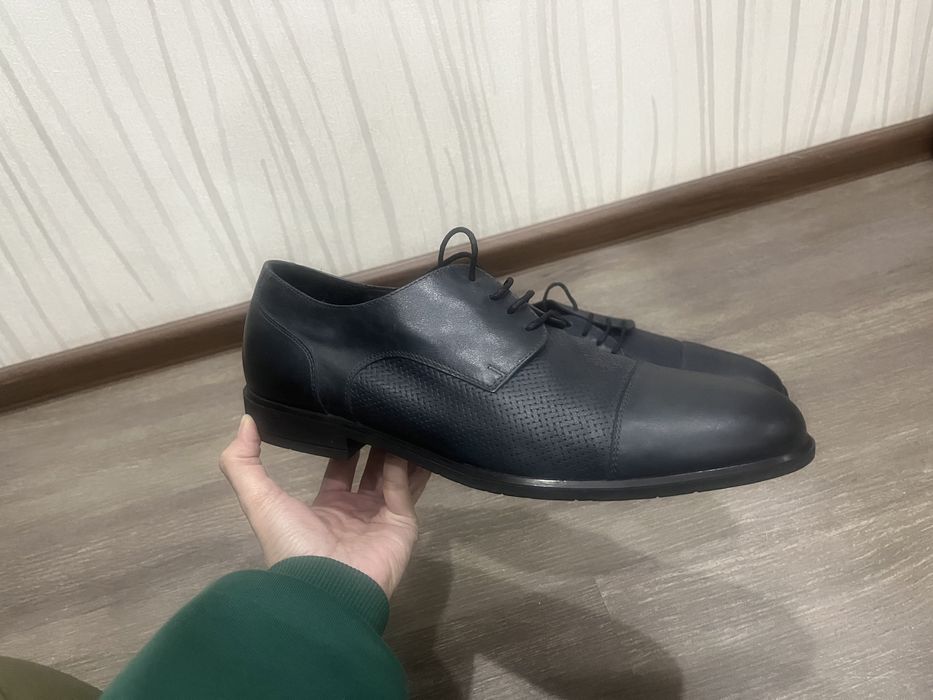 Продаются мужские туфли